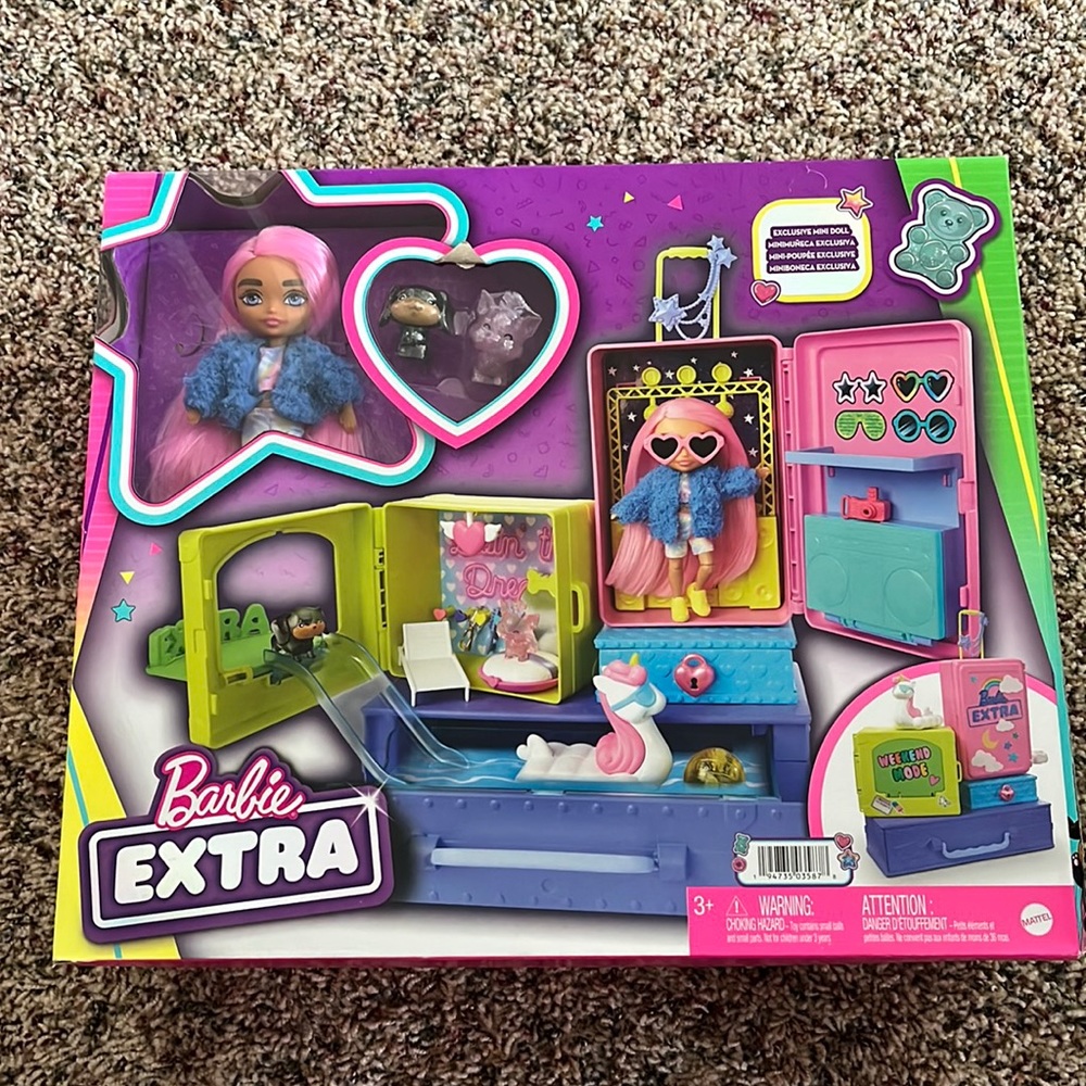 Barbie Extra Pets & Minis Playset with Exclusive Doll